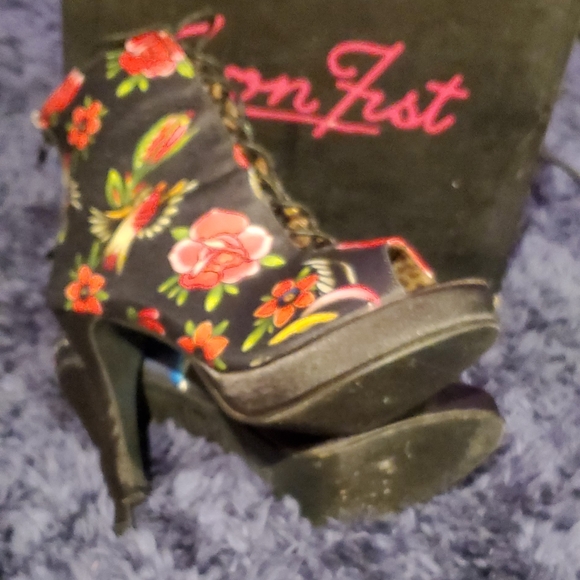 Iron Society Suicide Platform lace up bootie - Picture 5 of 8